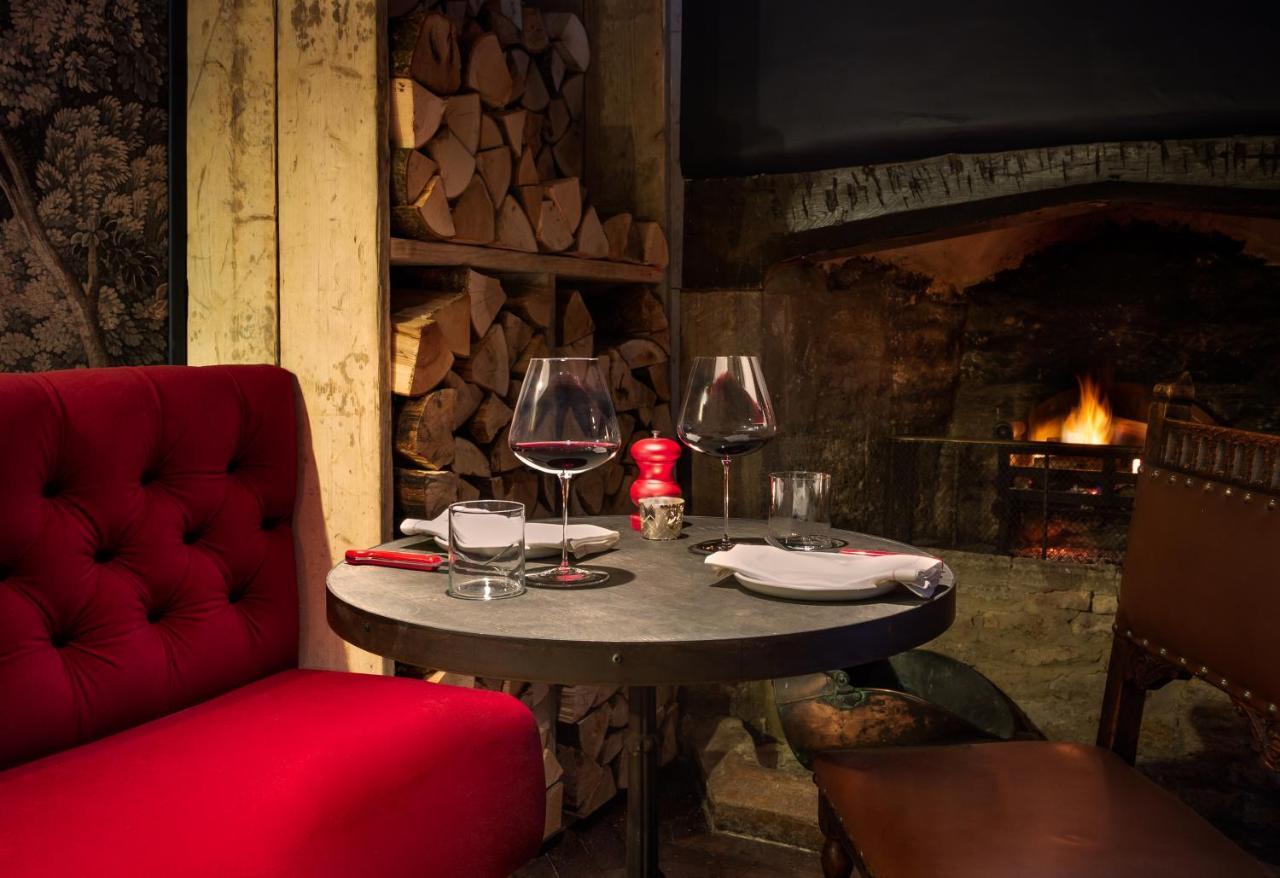 威特尼 The Double Red Duke, Cotswolds酒店 外观 照片
