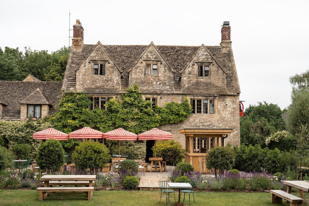 威特尼 The Double Red Duke, Cotswolds酒店 外观 照片